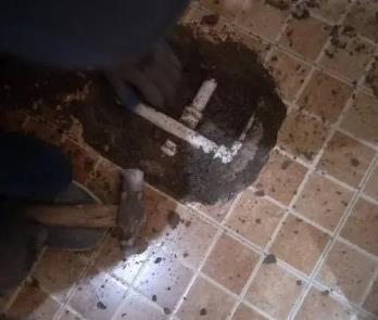 诸城卫生间漏水维修公司为您分享下卫生间渗水如何处理及注意事项